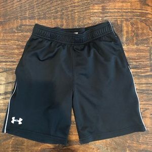 Boys Under Armour short